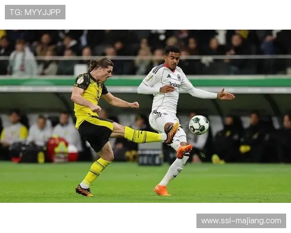 奥格斯堡对阵多特蒙德，主场防守迎战客场火力