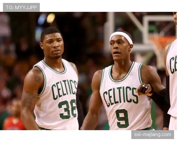 历史对决回顾：凯尔特人与湖人经典战役中，关键回合的控球选择与结果分析